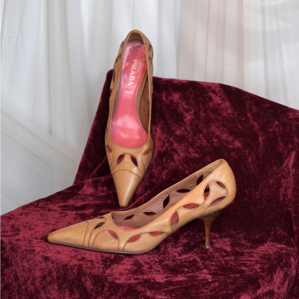 PRADA Tan Cut Out Leather Pointed Toe Kitten Heel Pumps